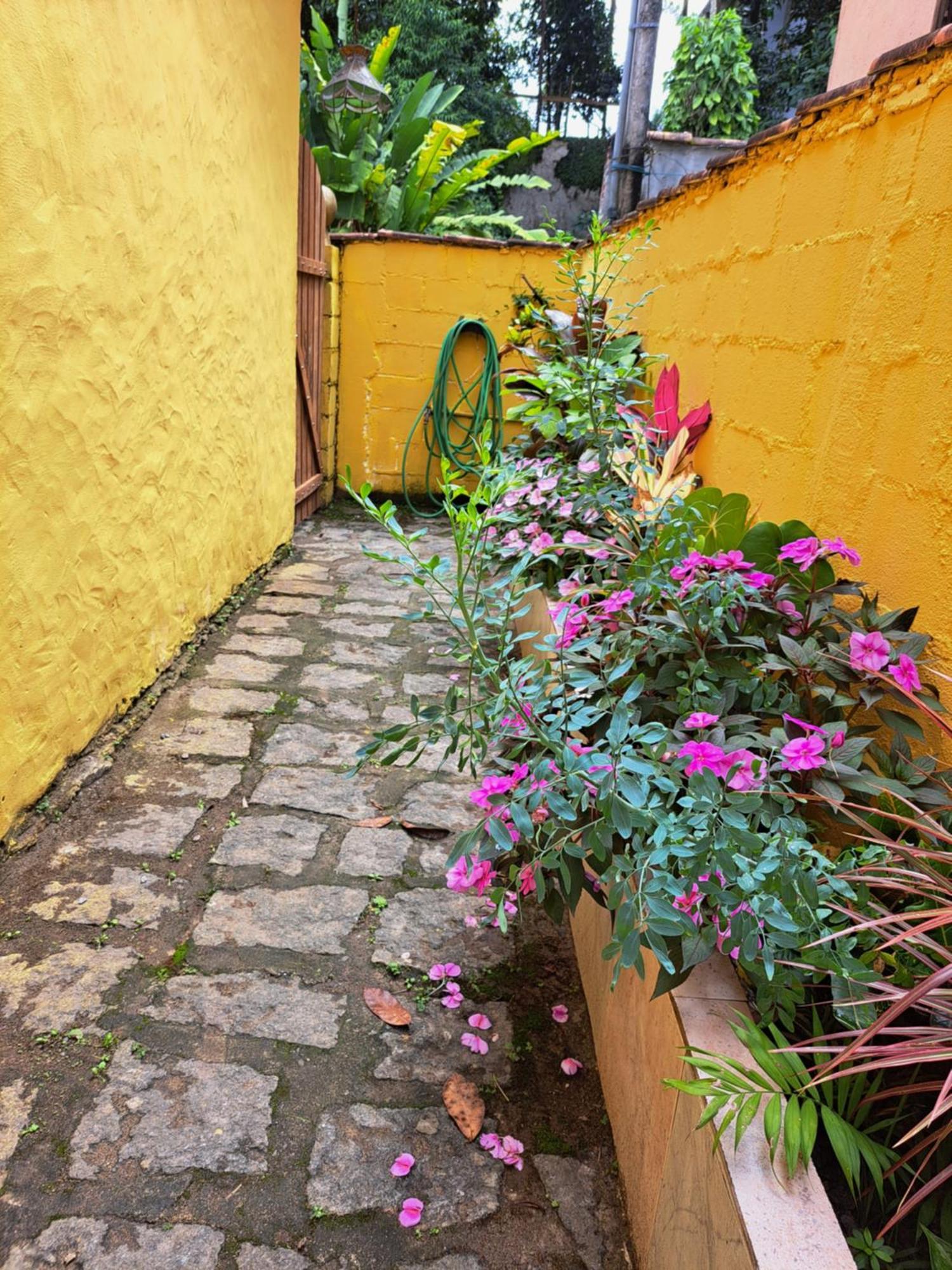 Casa Ilhabela Entre A Praia Grande & Juliao Exterior foto